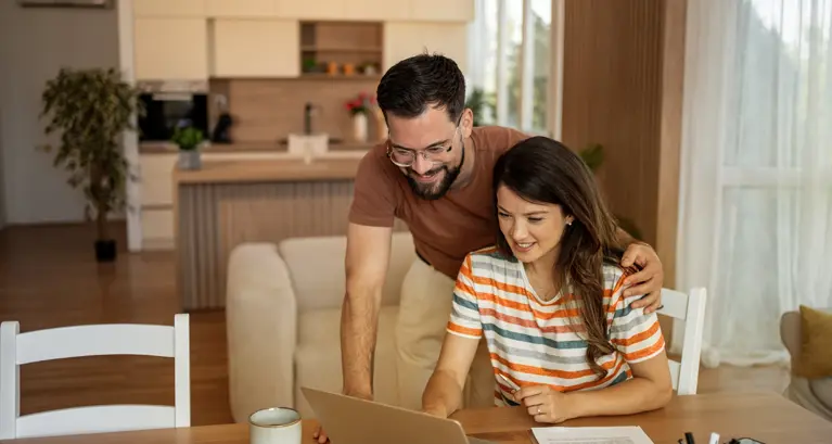 couple learning about kilowatts