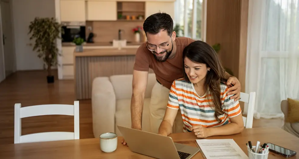 couple learning about kilowatts