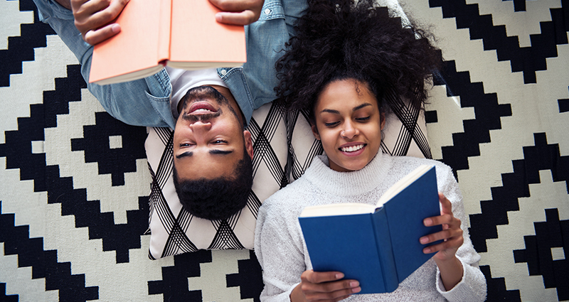 couple reading books